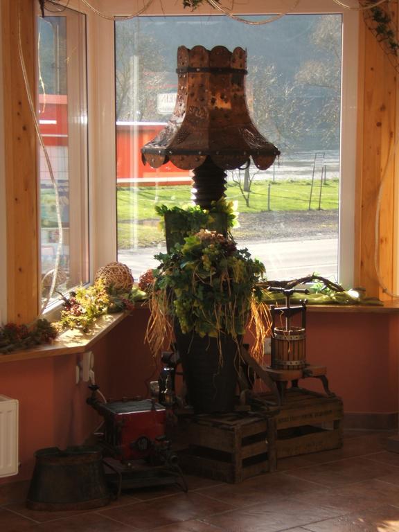 Wein- Und Gaestehaus St. Aldegundishof Sankt Aldegund Zewnętrze zdjęcie
